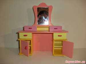 Туалетный столик для куклы фото