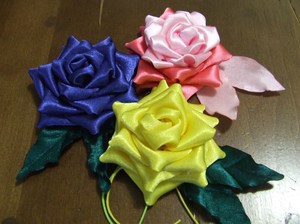 Розы в технике канзаши