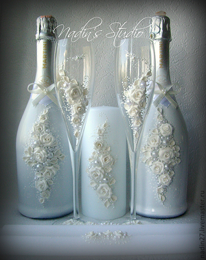 Свадебные бокалыи шампанское