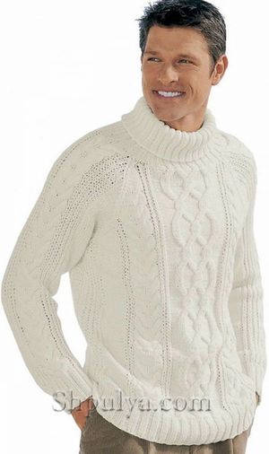 Белый шерстяной свитер 