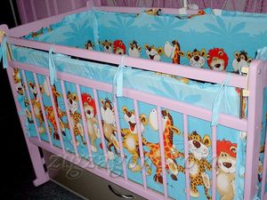 Кроватка с бортиками - это защита малыша от падения