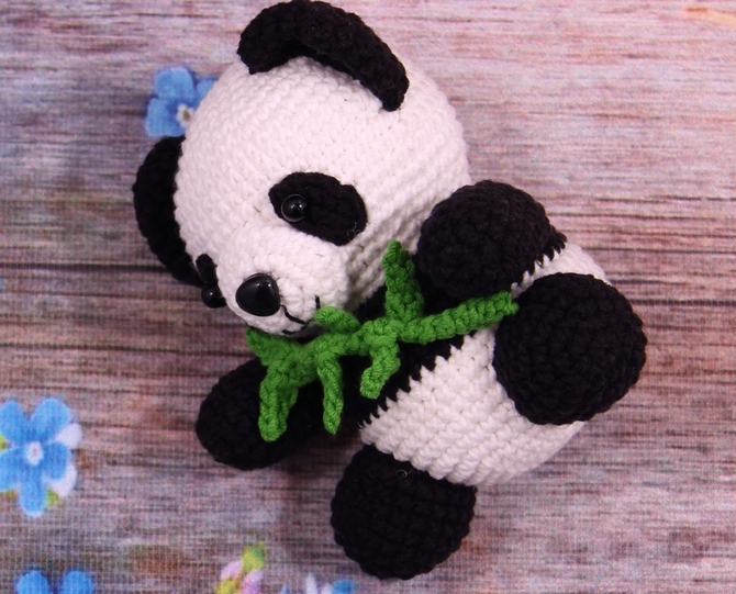 Панда крючком