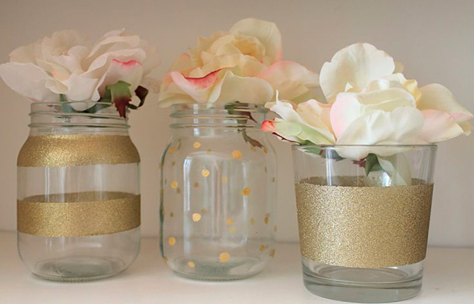Блестящие вазы из банок